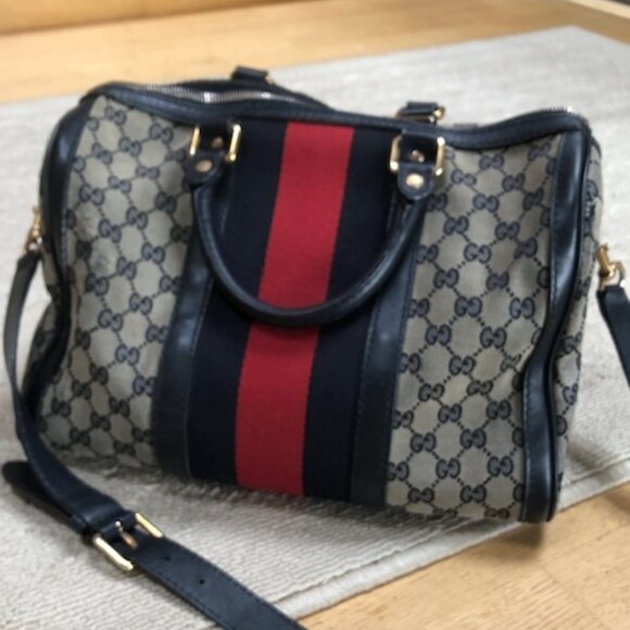 Gucci Handbags - Authentic Gucci Boston Bag